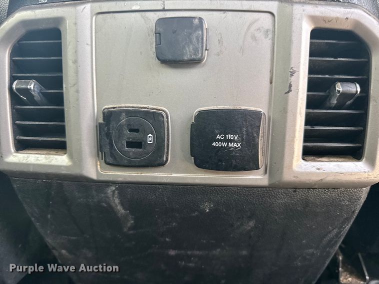 image for item FB7407 2021 Ford F-250 Crew Cab pickup truck