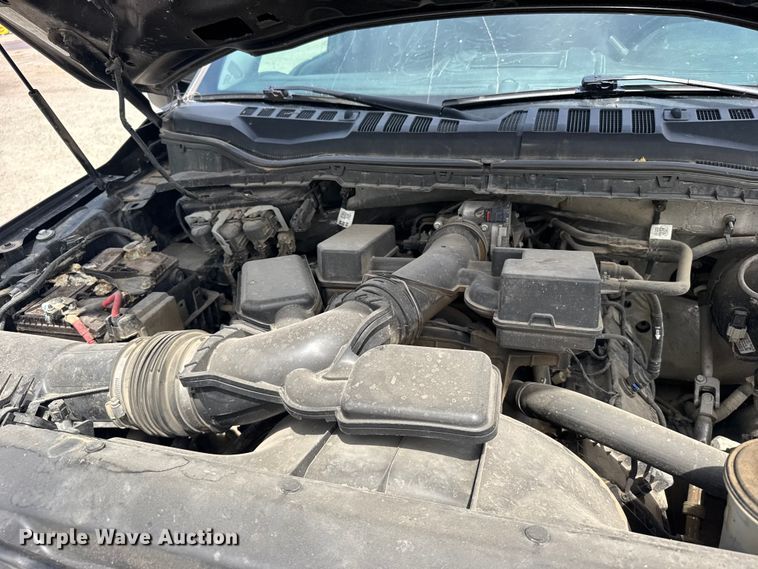image for item FB7407 2021 Ford F-250 Crew Cab pickup truck