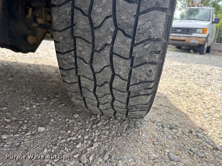image for item FB7407 2021 Ford F-250 Crew Cab pickup truck