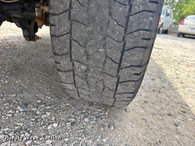 image for item FB7407 2021 Ford F-250 Crew Cab pickup truck