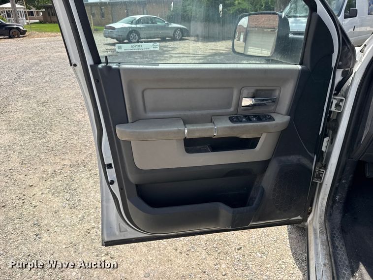image for item FB7408 2012 Dodge Ram 1500 Crew Cab pickup truck