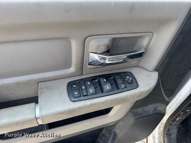 image for item FB7408 2012 Dodge Ram 1500 Crew Cab pickup truck