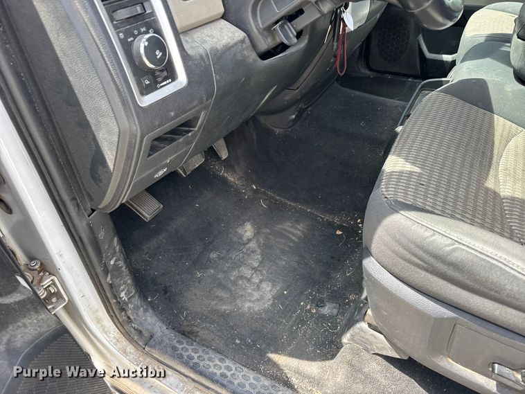image for item FB7408 2012 Dodge Ram 1500 Crew Cab pickup truck