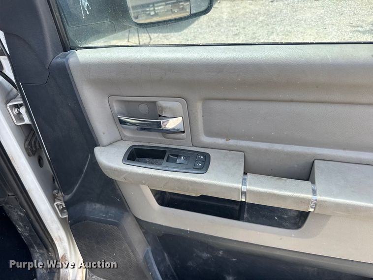 image for item FB7408 2012 Dodge Ram 1500 Crew Cab pickup truck