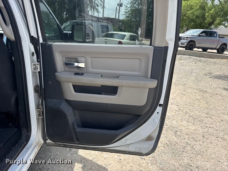 image for item FB7408 2012 Dodge Ram 1500 Crew Cab pickup truck