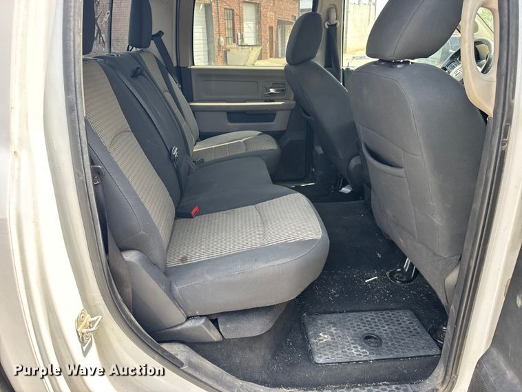 image for item FB7408 2012 Dodge Ram 1500 Crew Cab pickup truck