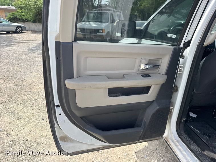 image for item FB7408 2012 Dodge Ram 1500 Crew Cab pickup truck