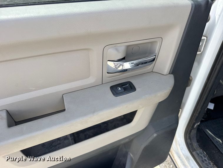 image for item FB7408 2012 Dodge Ram 1500 Crew Cab pickup truck