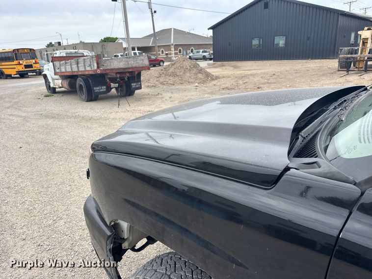 image for item FB7409 2005 GMC Sierra Ext. Cab pickup truck