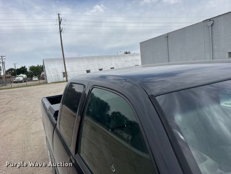 image for item FB7409 2005 GMC Sierra Ext. Cab pickup truck