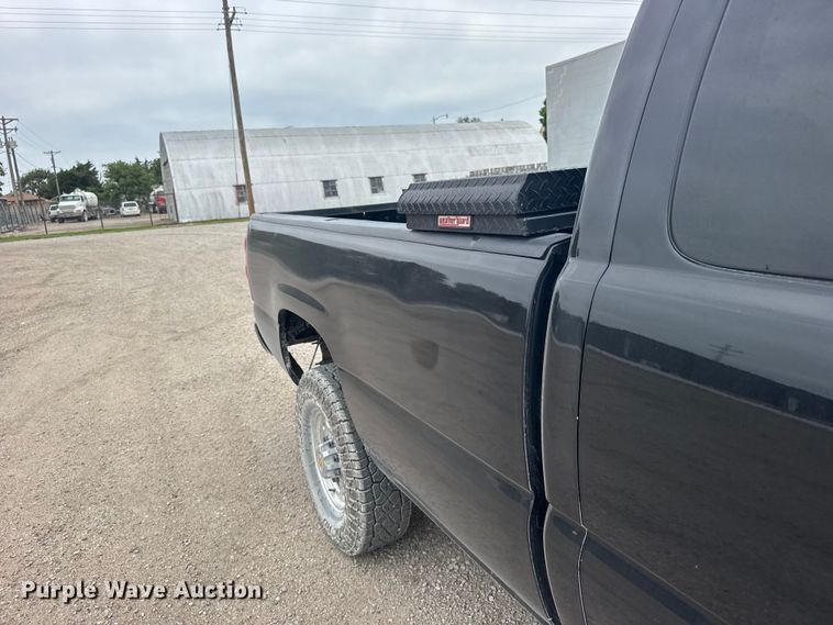 image for item FB7409 2005 GMC Sierra Ext. Cab pickup truck
