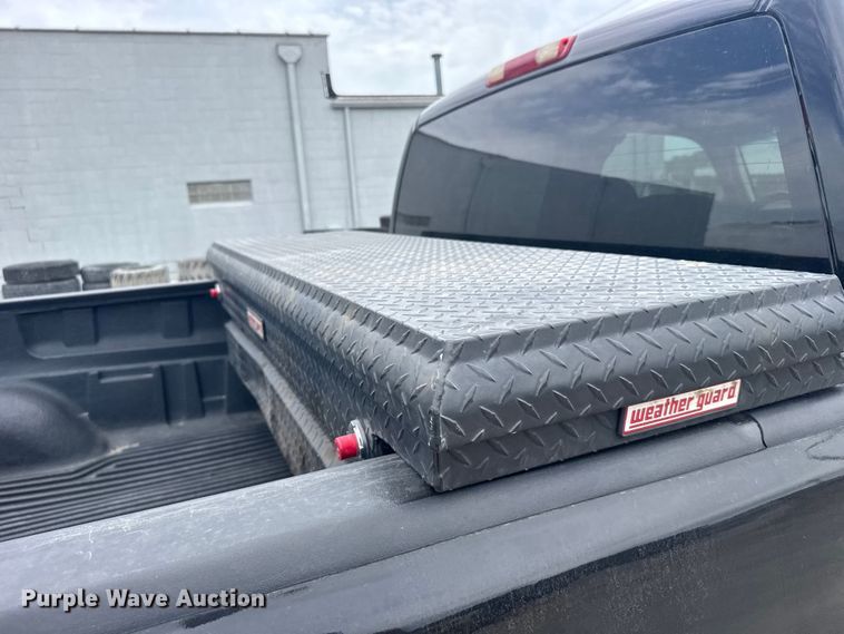 image for item FB7409 2005 GMC Sierra Ext. Cab pickup truck