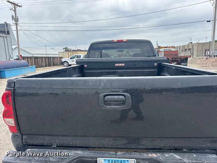 image for item FB7409 2005 GMC Sierra Ext. Cab pickup truck