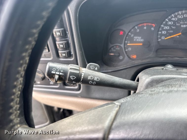 image for item FB7409 2005 GMC Sierra Ext. Cab pickup truck
