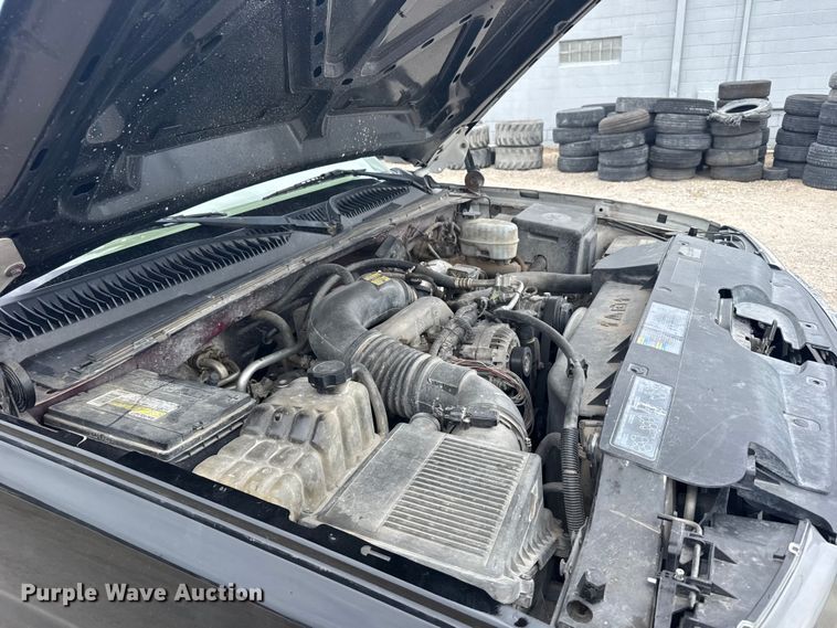 image for item FB7409 2005 GMC Sierra Ext. Cab pickup truck