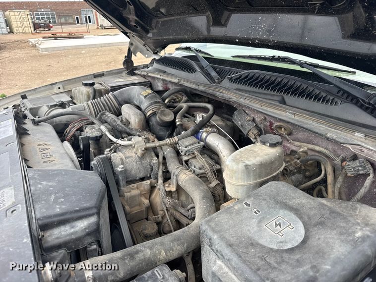 image for item FB7409 2005 GMC Sierra Ext. Cab pickup truck