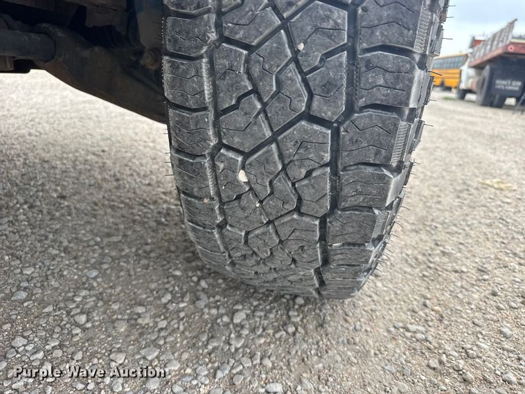 image for item FB7409 2005 GMC Sierra Ext. Cab pickup truck