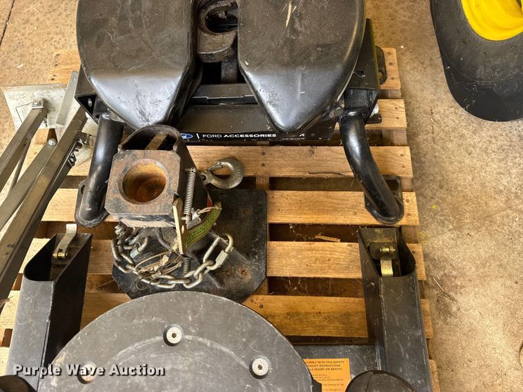 image for item FB7415 (2) fifth wheel hitches