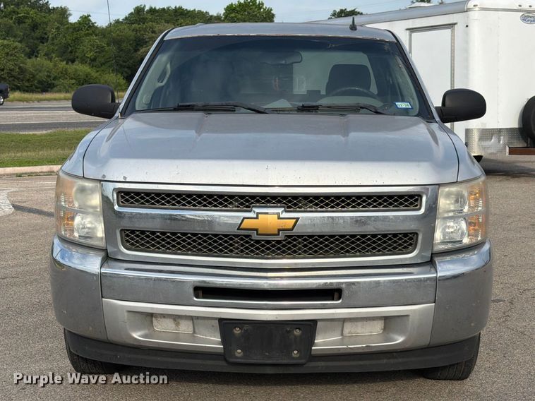 image for item FB8166 2013 Chevrolet Silverado Crew Cab pickup truck