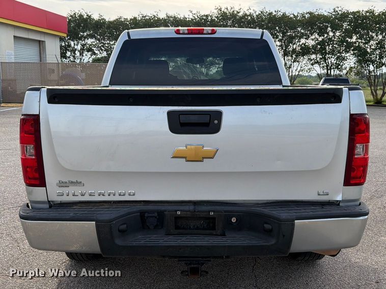 image for item FB8166 2013 Chevrolet Silverado Crew Cab pickup truck