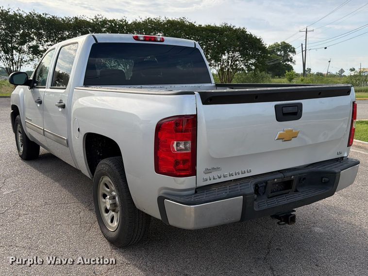 image for item FB8166 2013 Chevrolet Silverado Crew Cab pickup truck