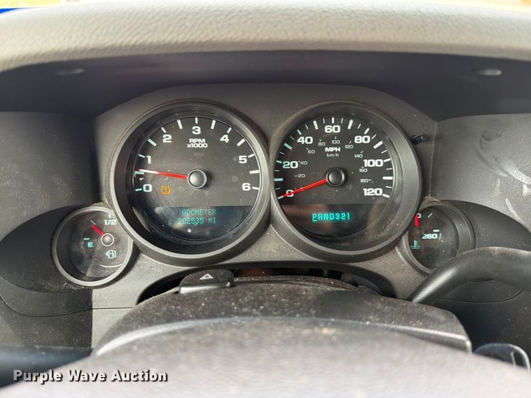 image for item FB8166 2013 Chevrolet Silverado Crew Cab pickup truck