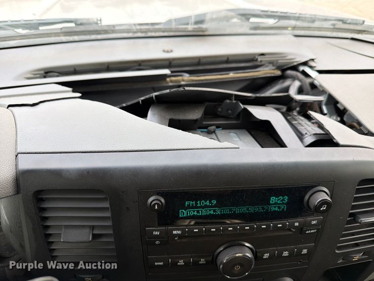 image for item FB8166 2013 Chevrolet Silverado Crew Cab pickup truck