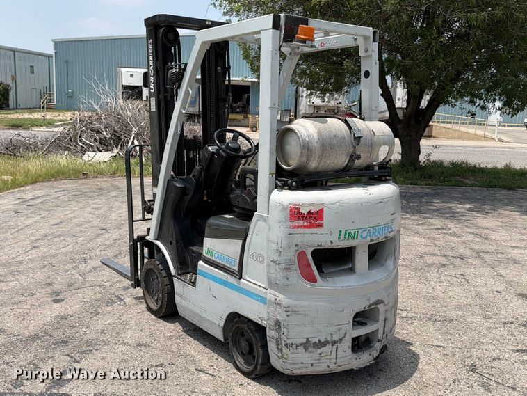 image for item FB8170 2016 UniCarriers CFS40 forklift