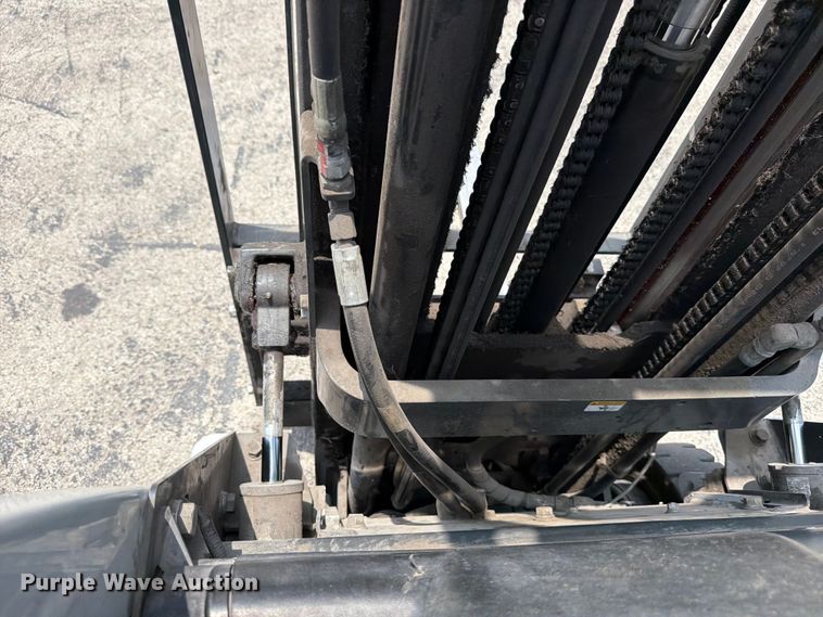 image for item FB8170 2016 UniCarriers CFS40 forklift