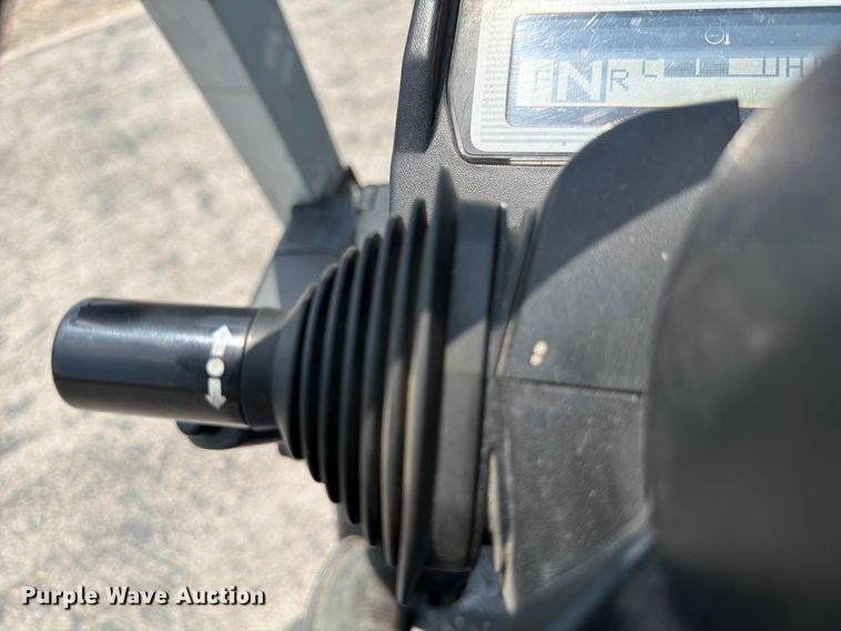 image for item FB8170 2016 UniCarriers CFS40 forklift