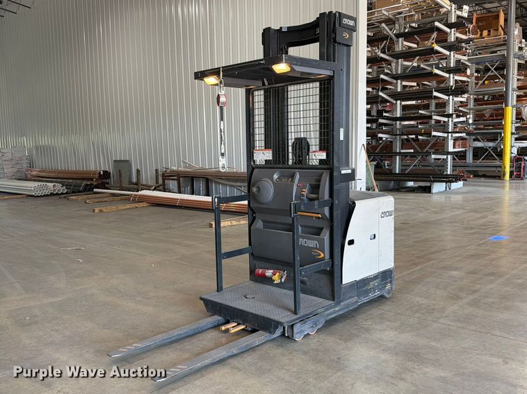 2017 Crown SP3520-30 order picker
