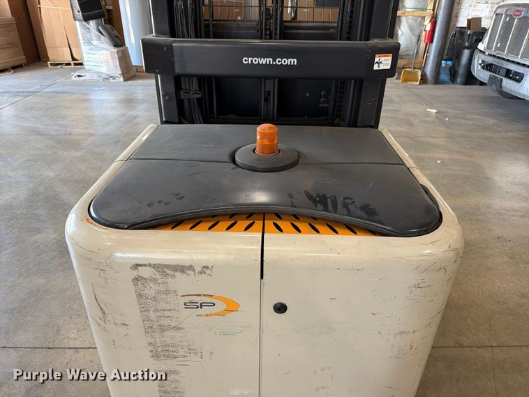 image for item FB8203 2017 Crown SP3520-30 order picker