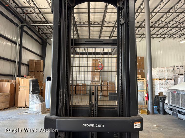 image for item FB8203 2017 Crown SP3520-30 order picker
