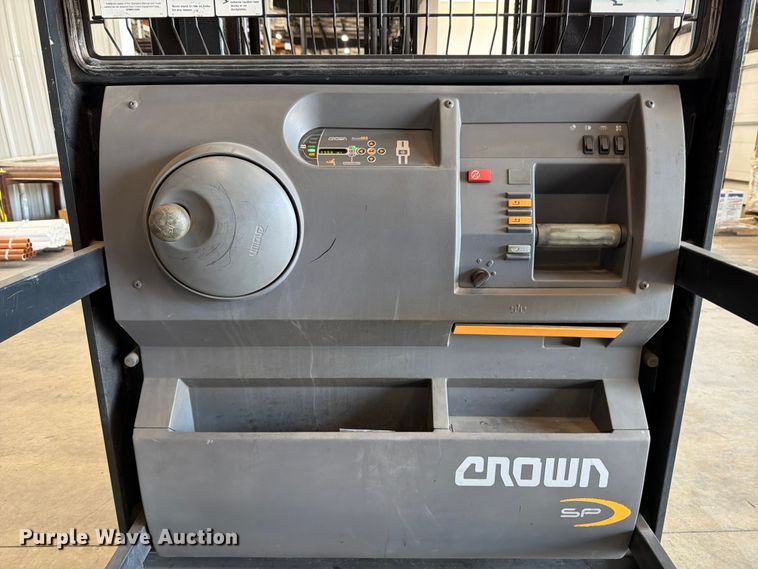 image for item FB8203 2017 Crown SP3520-30 order picker