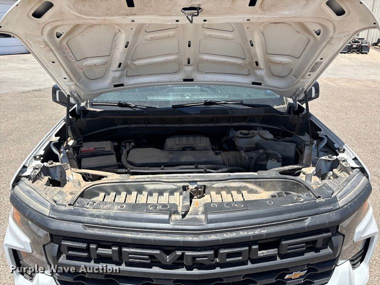 image for item FC2275 2024 Chevrolet Silverado Crew Cab pickup truck
