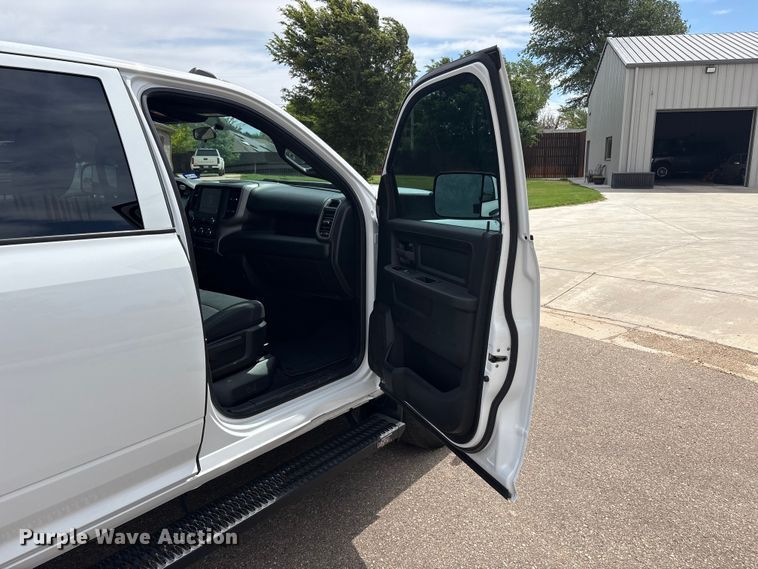 image for item FC2278 2021 RAM 2500 Crew Cab bale bed pickup truck