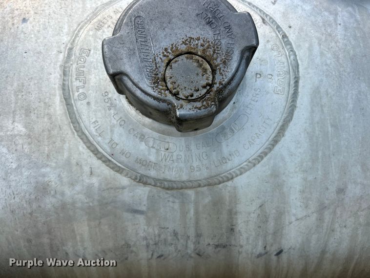image for item FC2652 (2) Freightliner fuel tanks