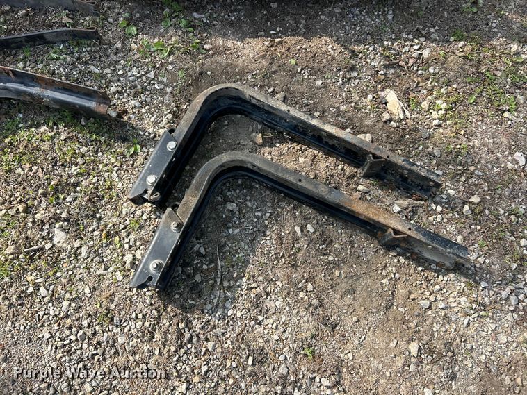 image for item FC2653 (4) Kenworth fuel tanks