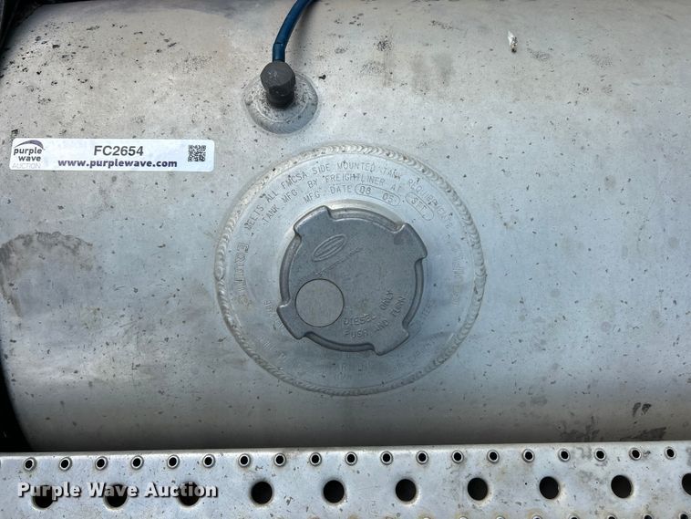 image for item FC2654 (3) fuel tanks