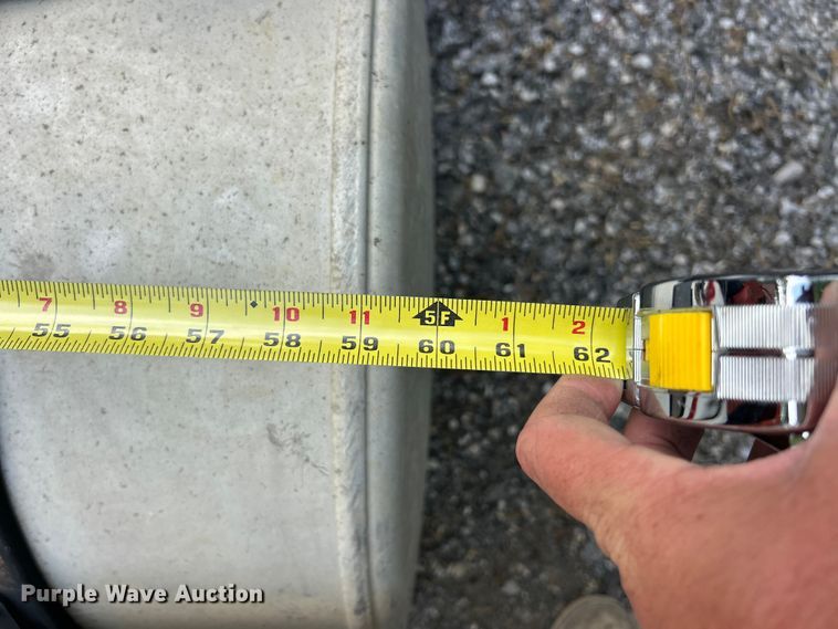 image for item FC2654 (3) fuel tanks