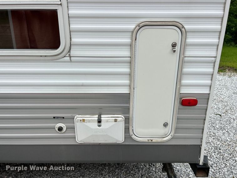 image for item FC2662 2009 Salem LE camper