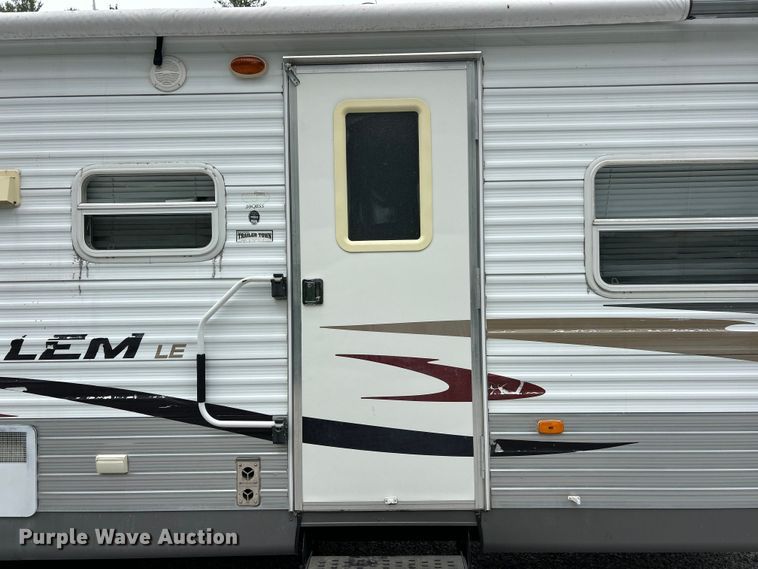 image for item FC2662 2009 Salem LE camper