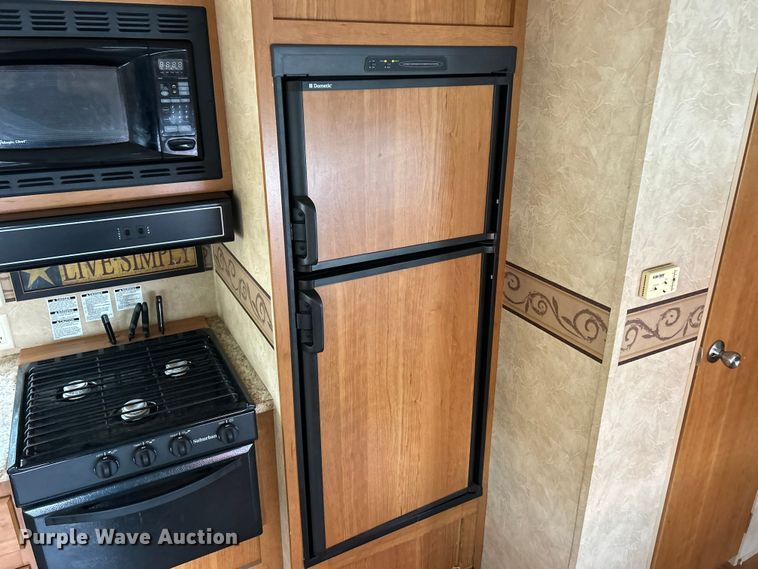 image for item FC2662 2009 Salem LE camper