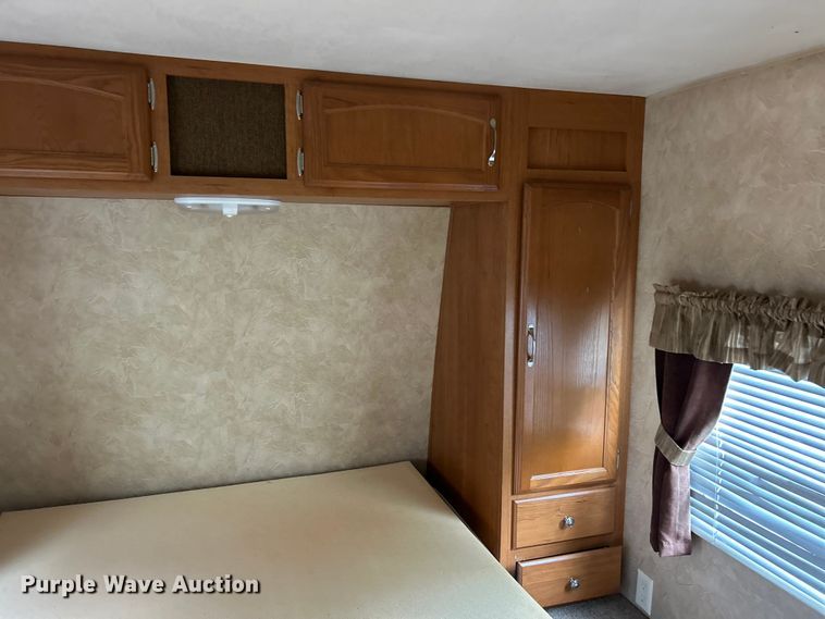 image for item FC2662 2009 Salem LE camper