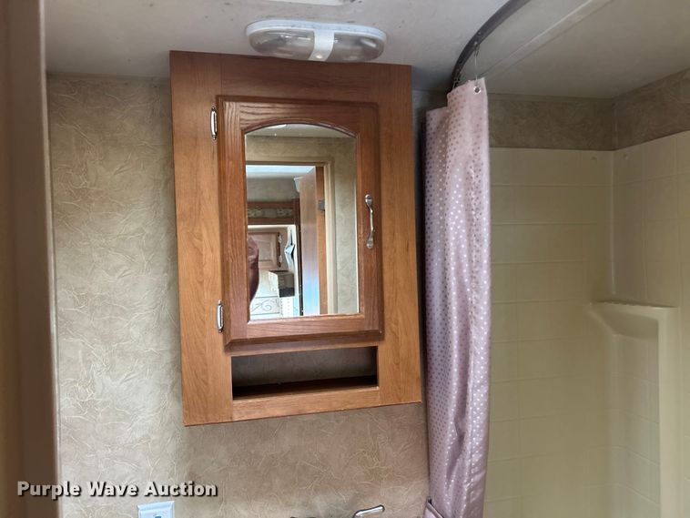 image for item FC2662 2009 Salem LE camper