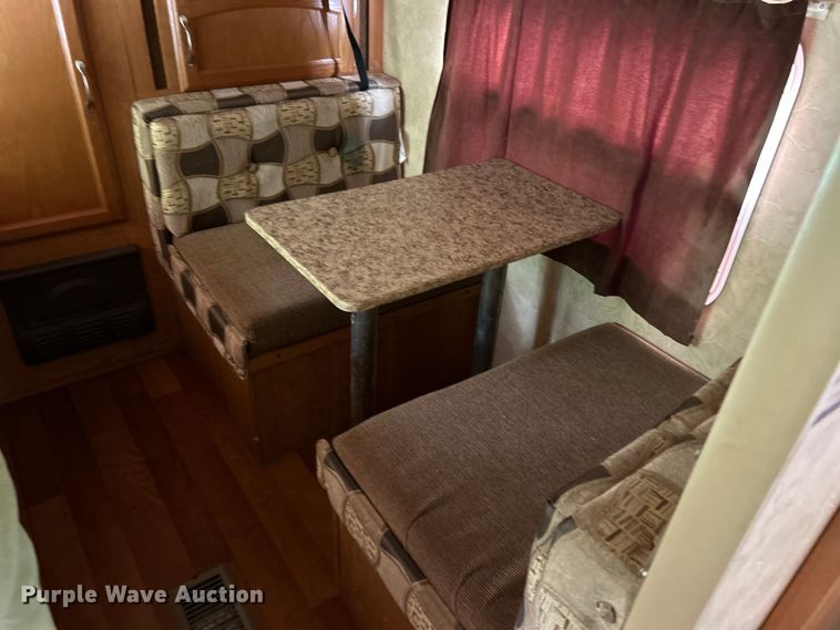 image for item FC2662 2009 Salem LE camper