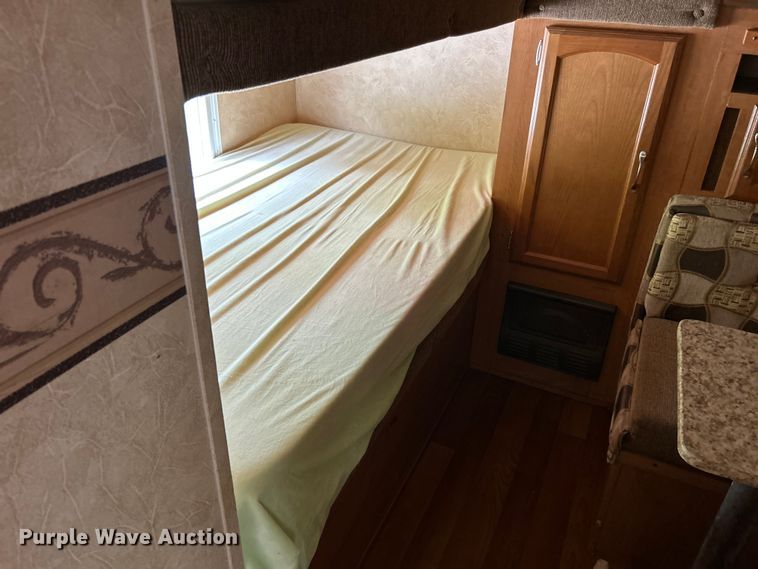 image for item FC2662 2009 Salem LE camper