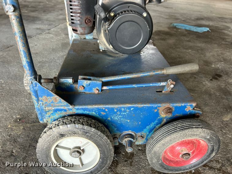 image for item FC2671 (3) Bluebird dethatchers