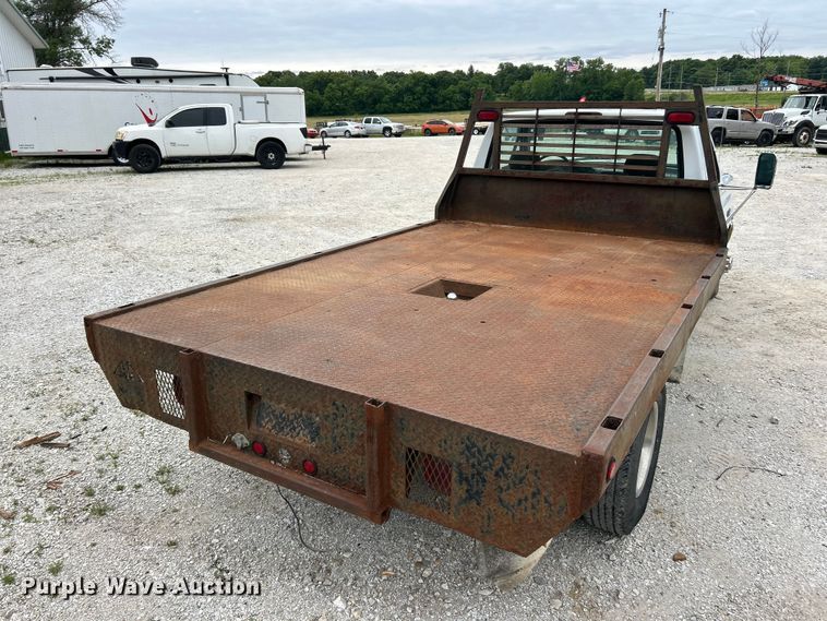 image for item FC2676 1995 Ford  F350 XL flatbed pickup truck