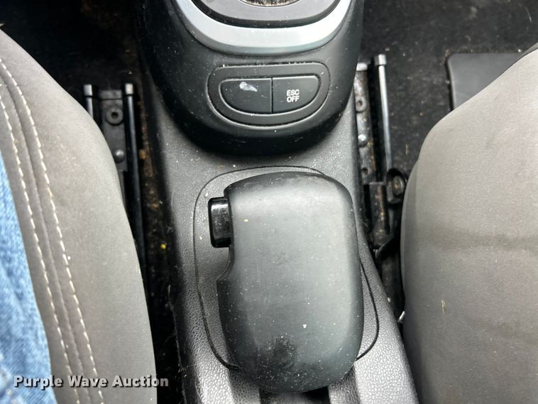 image for item FC2678 2014 Fiat 500L 